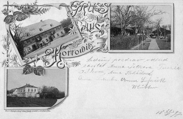 Na pohlednici z konce 19. století vidíme vlevo nahoře Helzelův hostinec, pod ním je novější lázeňský dům v jeho sousedství a obrázek vpravo zachycuje část parkové úpravy lázeňského areálu.