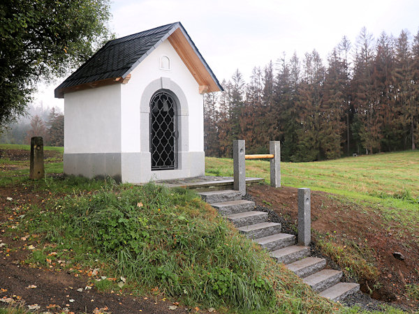 Kaplička sv. Antonína Paduánského, nově postavená v roce 2020.