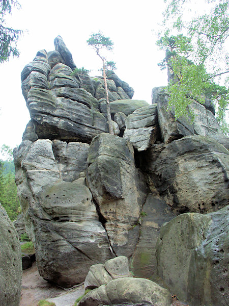Sandsteinfelsen im Massiv der Gratzer Höhle unter dem Töpfer.