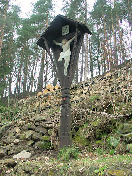 Polírův kříž ve Studeném.