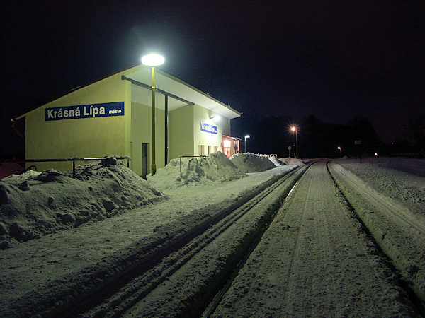 Bahnhaltestelle Krásná Lípa - město.