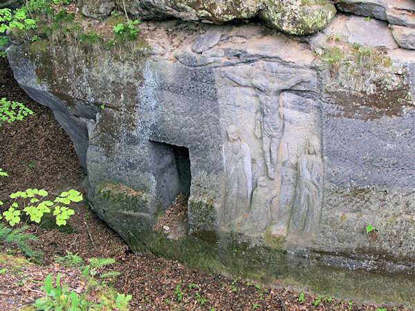 Relief der Kreuzigung bei Radvanec (Rodowitz).