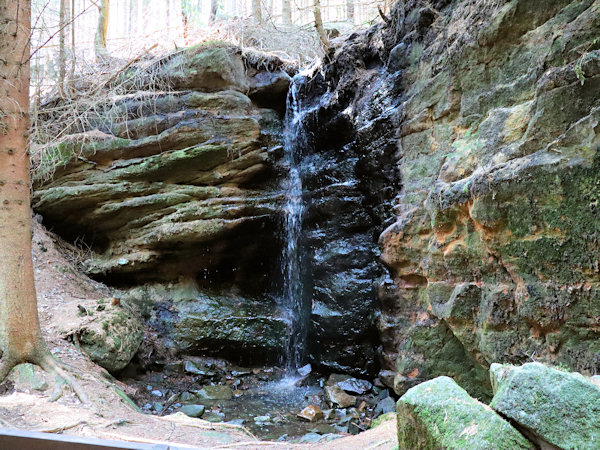 Grosse Wasserfall in Tal des Bielsbaches bei Kytlice (Kittlitz).