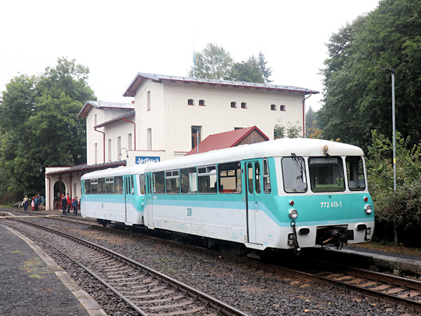 Zvláštní turistický vlak, vypravený do Jedlové z Löbau v září 2021.