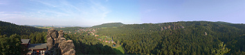 Výhled z Nonnenfelsen k východu.