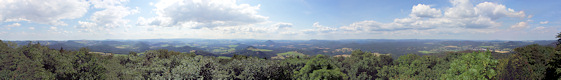 Panoramatische Aussicht vom Studenec (Kaltenberg).