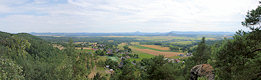 View from the Svojkovské skály to the South. View from the Svojkovské skály to the South.