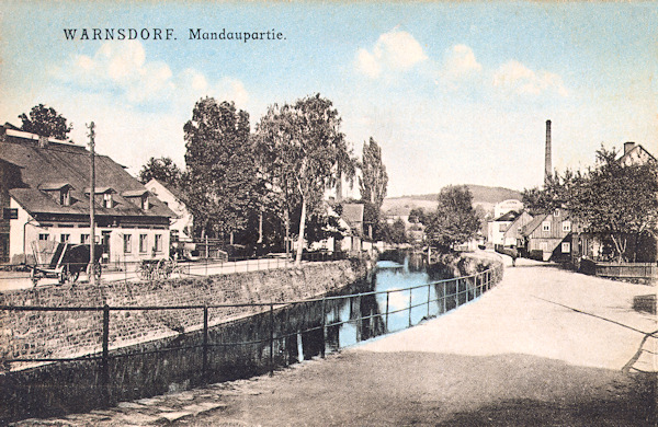Diese Ansichtskarte zeigt einen Teil der Ufer an der Unteren Mandaustrasse.