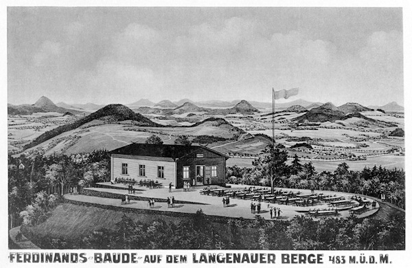 Pohlednice ze 30. let 20. století zachycuje nově postavenou Ferdinandovu boudu na Skalickém vrchu s dalekým výhledem k severovýchodu.