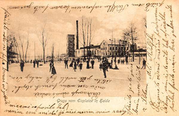 This picture postcard from 1903 records the ice-ring of the local Skating-club near the Dvořákova ulice-street. In the background there is the local power-station built in 1893.