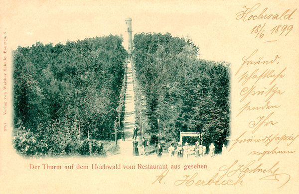 Pohlednice z konce 19. století zachycuje rozhlednu na severním vrcholu s promenádní cestou, která ji spojovala se dvěma staršími hostinci na jižním vrcholu.