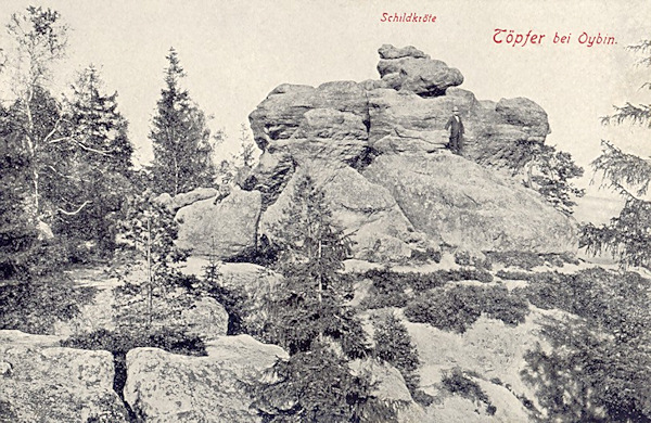 Na pohlednici z doby kolem roku 1920 vidíme skalní útvar Želva (Schildkröte).