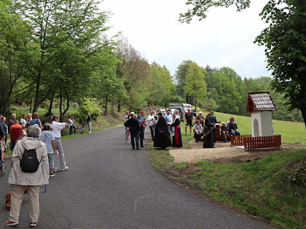 Na slavnostní požehnání přišlo více než 50 lidí.