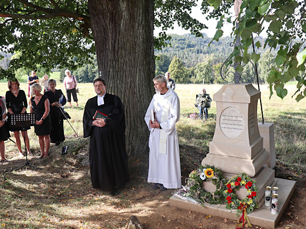 Pobožnost u Christofova kříže.