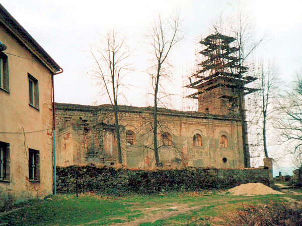 Kostel sv. Martina před opravou.