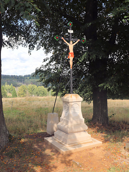 Christof-Kreuz an der alten Straße nach Chřibská.