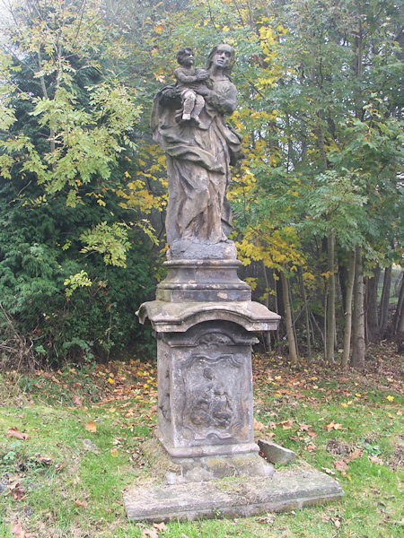 Statue der Jungfrau Maria in Horní Arnultovice (Ober Arnsdorf).