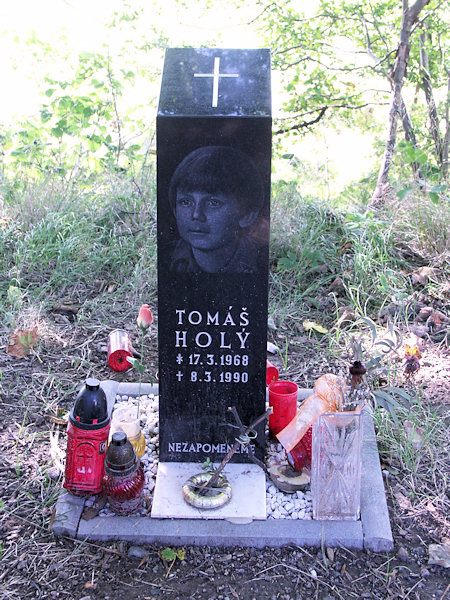 Tomáš Holý-Denkmal von 2015.
