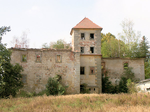 Die Schlossruine auf dem Areal der ehemaligen Käseschmelze.
