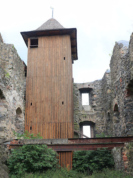 Vyhlídková věž, vestavěná do hradního paláce.