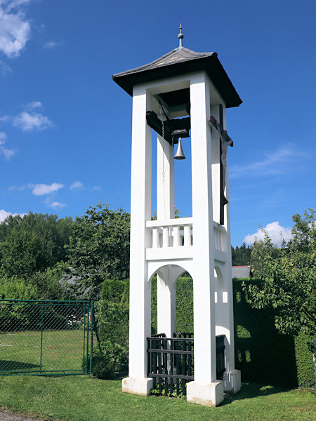 Glockenturm in Polesí (Finkendorf).